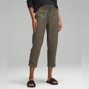 Lululemon Dance Studio Mid-Rise Cropped Pant olive size 4